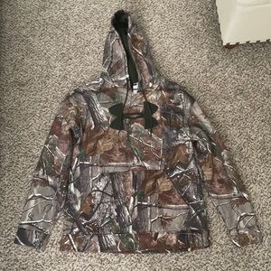 Men’s Under Armour Sweatshirt